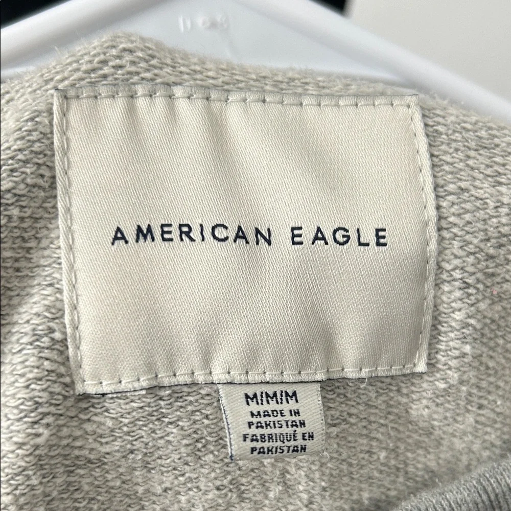 AMERICAN EAGLE Outfitters Gray Crewneck Sweater - Picture 3 of 4
